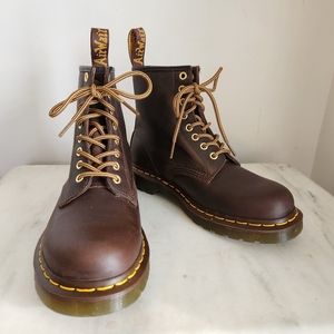 New Dr. Martens Crazy Horse Leather Boots without the box Unisex 1460